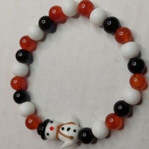 Snowman. Red Onyx/Black Onyx/matte White Onyx round stone bead bracelet